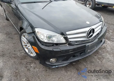 2009 Mercedes-Benz C 300 Luxury 4Matic/Sport 4Matic from USA, damaged, VIN WDDGF81X49R083504